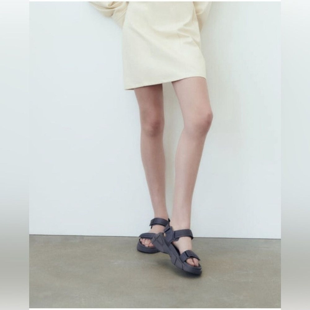 Zara Women's Hook and Loop Closure Chunky Platform Grandad‎ Sandals size 41 NWT